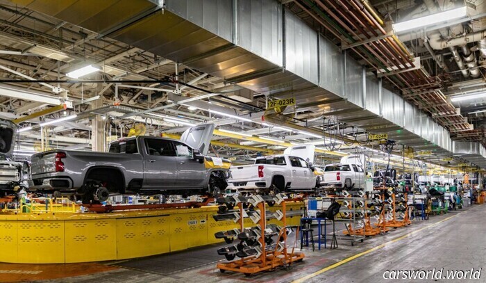 GM Cuts Hundreds of Jobs in Canada to Avoid Tariffs and Satisfy Trump | Carscoops